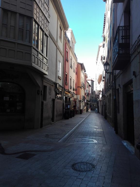 Pension Travesia Del Laurel 洛格罗尼奥 外观 照片